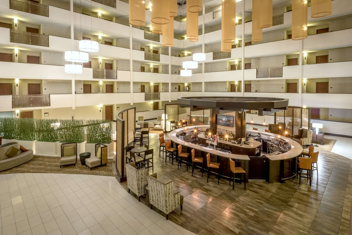 DoubleTree by Hilton Hotel Montgomery Downtown - Photo 1