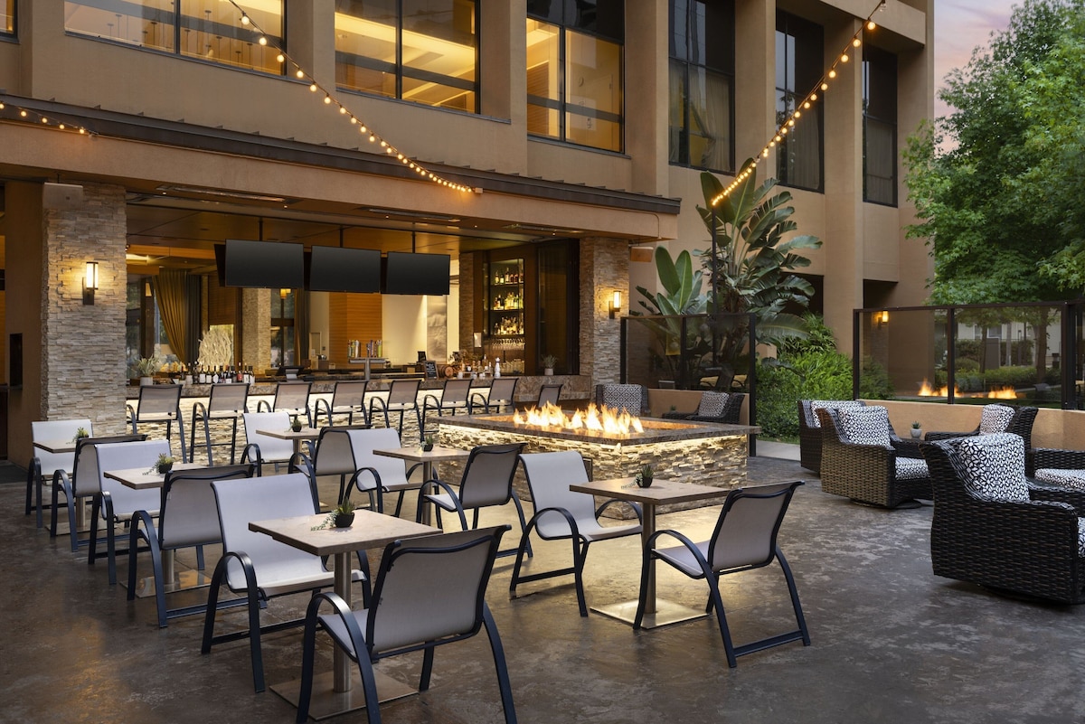 San Diego Marriott La Jolla - Photo 1