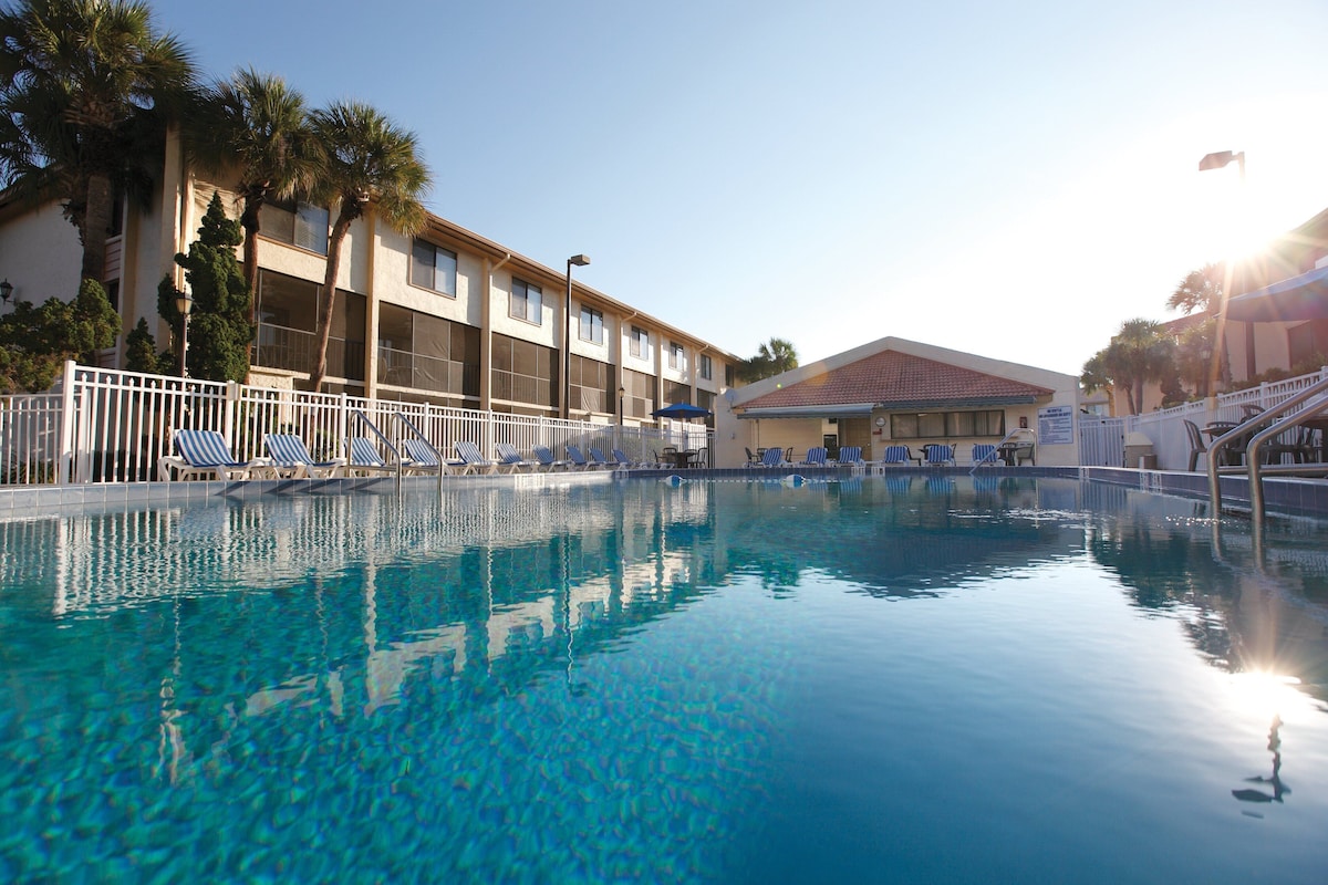 Club Wyndham Orlando International - Photo 1