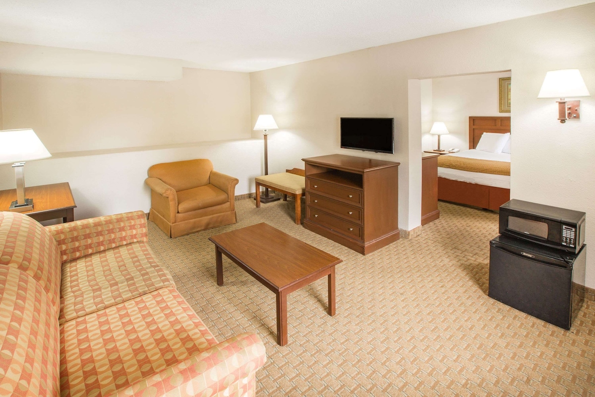 Baymont by Wyndham Mobile/ I-65 - Photo 1