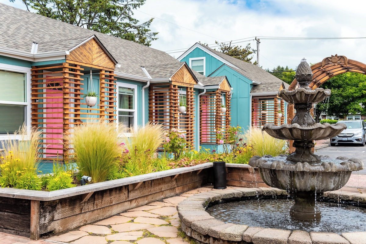 Inn At Haystack Rock - Photo 1