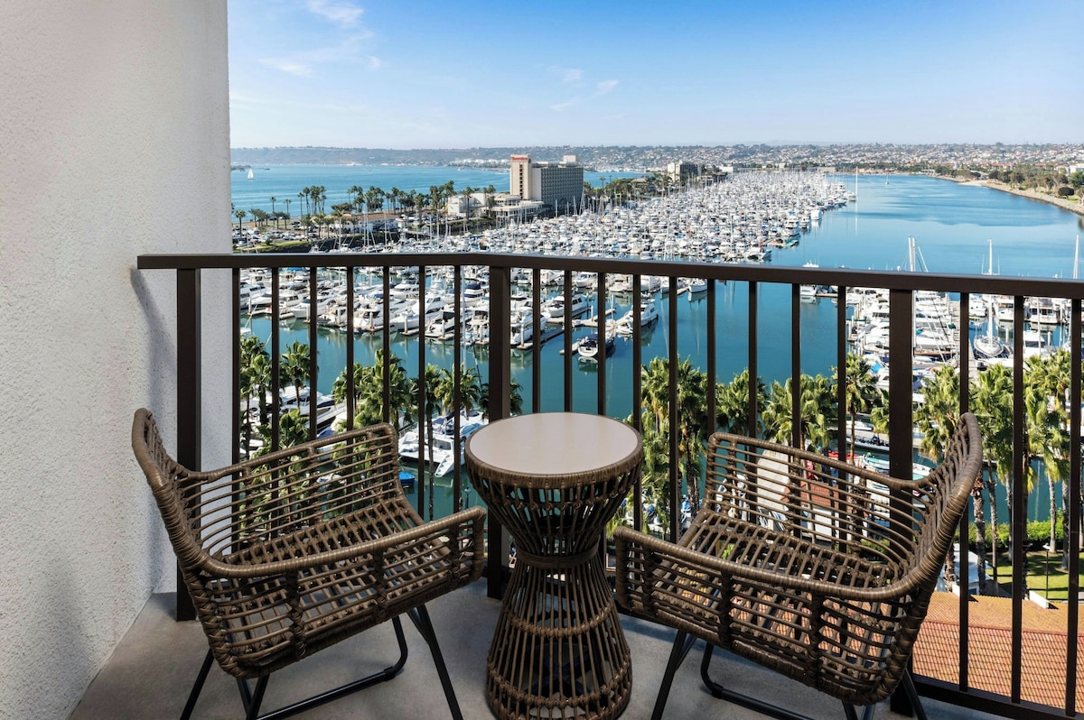 Sheraton San Diego Resort - Photo 1