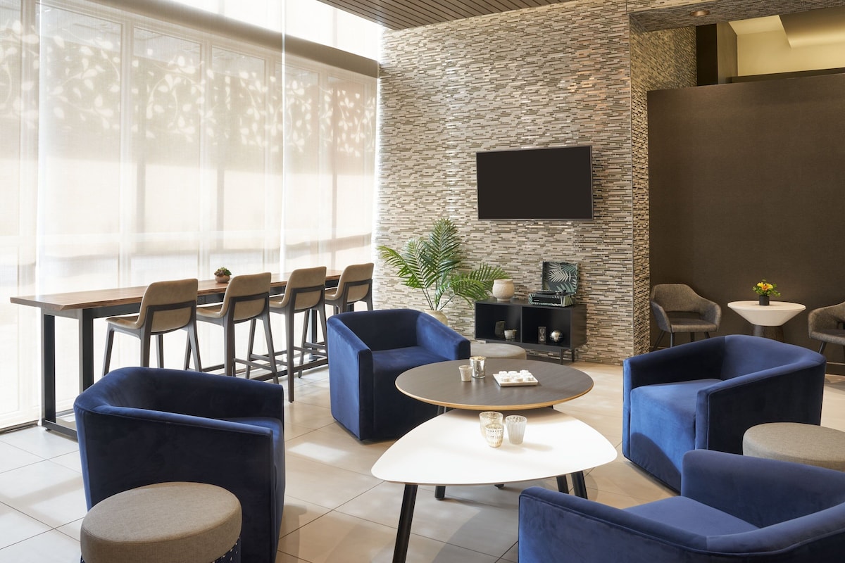 Residence Inn by Marriott West Palm Beach Downtown - Photo 1