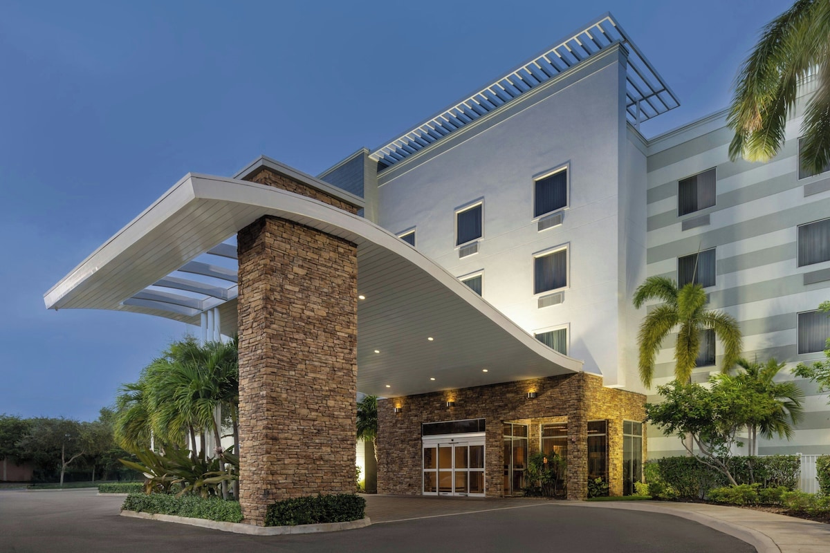 Fairfield by Marriott Inn & Suites Delray Beach I-95 - Photo 1