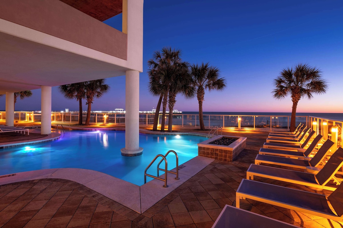 Best Western Premier The Tides - Photo 1