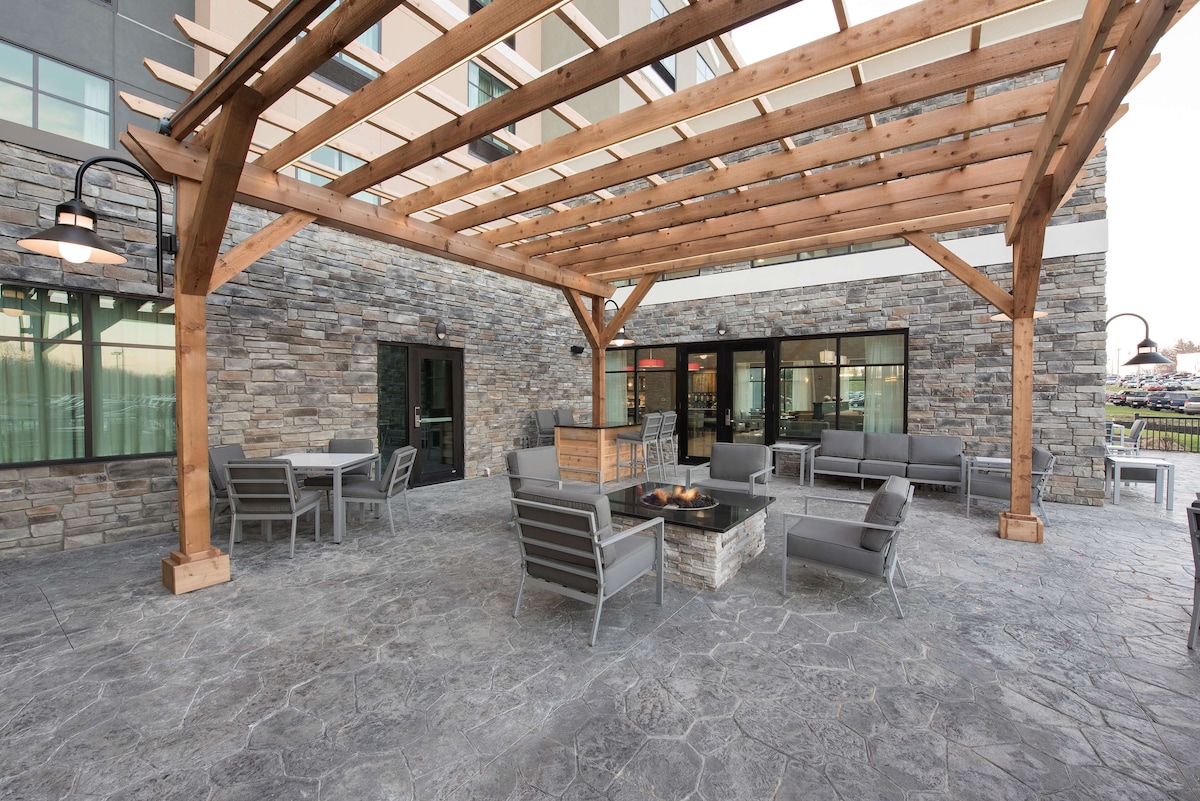 Homewood Suites By Hilton Cleveland/sheffield - Photo 1
