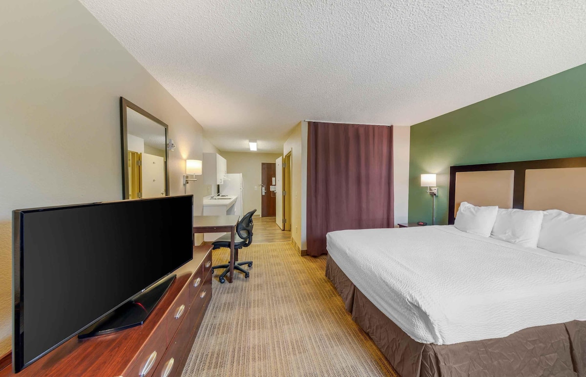 Extended Stay America- Suites- Los Angeles - Simi Valley - Photo 1