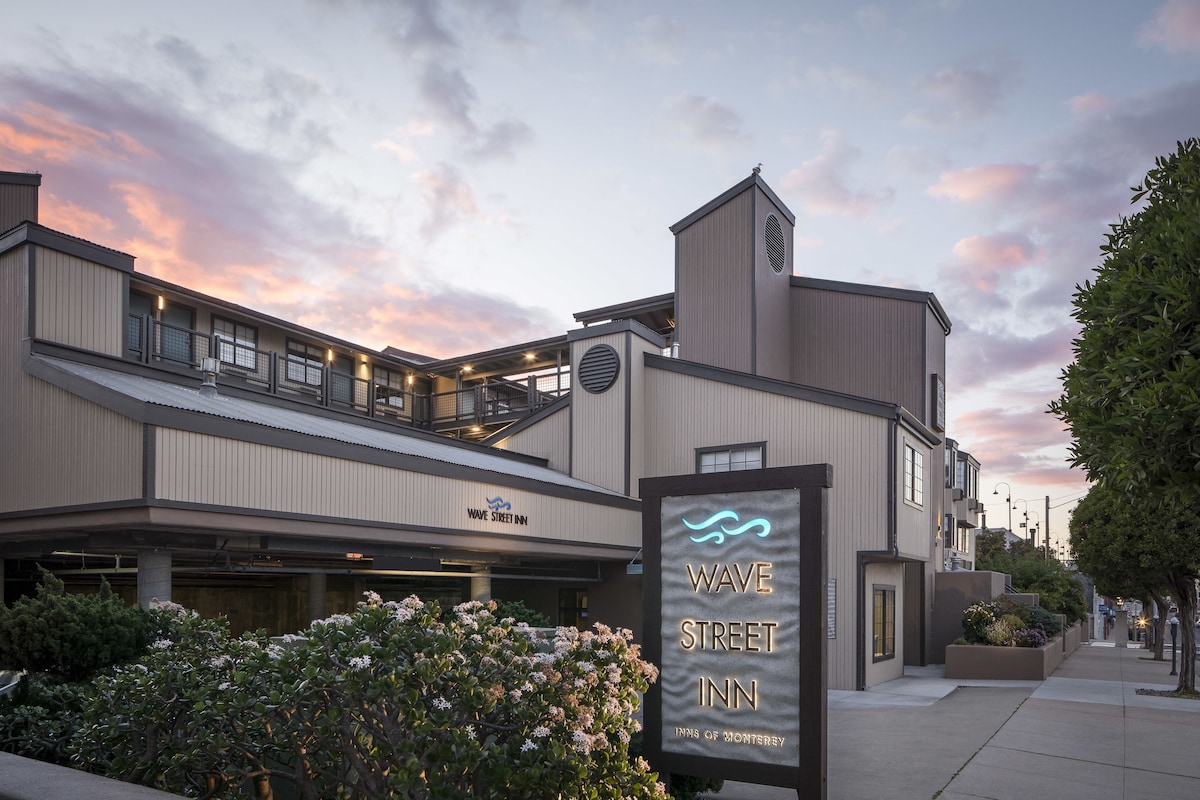 Wave Street Inn - Photo 1
