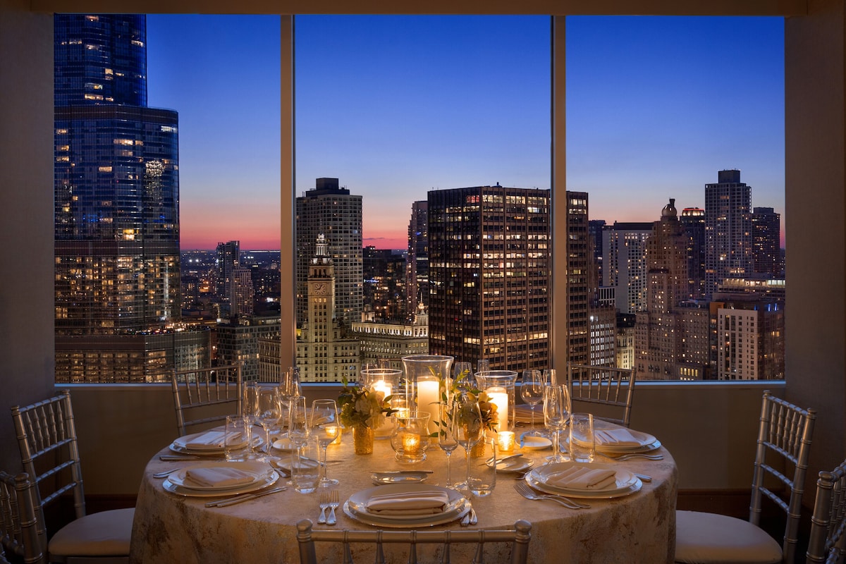Swissotel Chicago - Photo 1