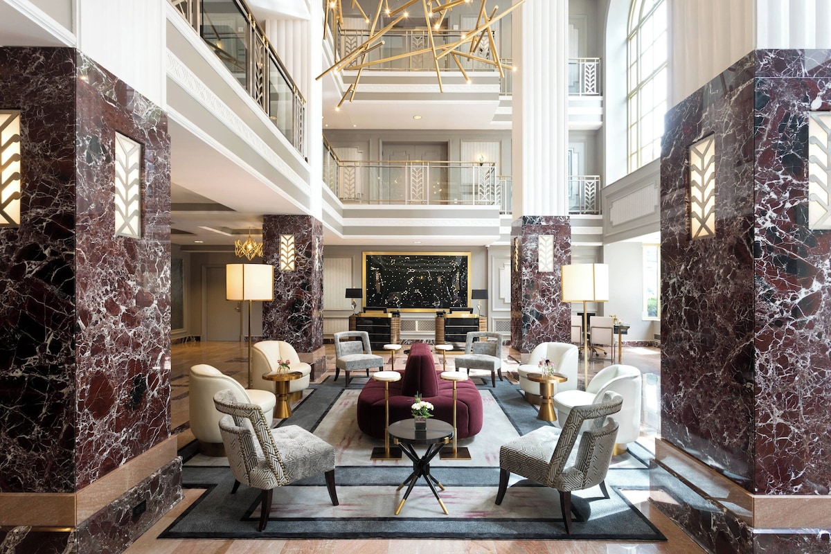 Hotel Leveque, Autograph Collection - Photo 1