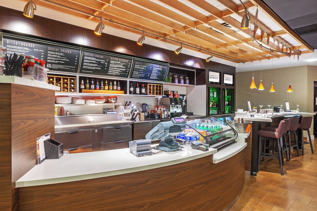 Courtyard by Marriott Tulsa Woodland Hills - Photo 1