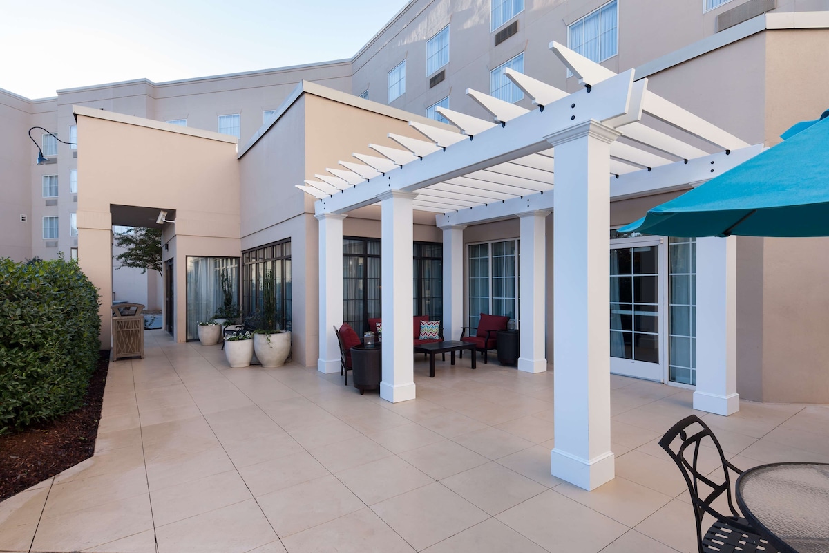 Homewood Suites by Hilton Huntsville-Village of Providence - Photo 1