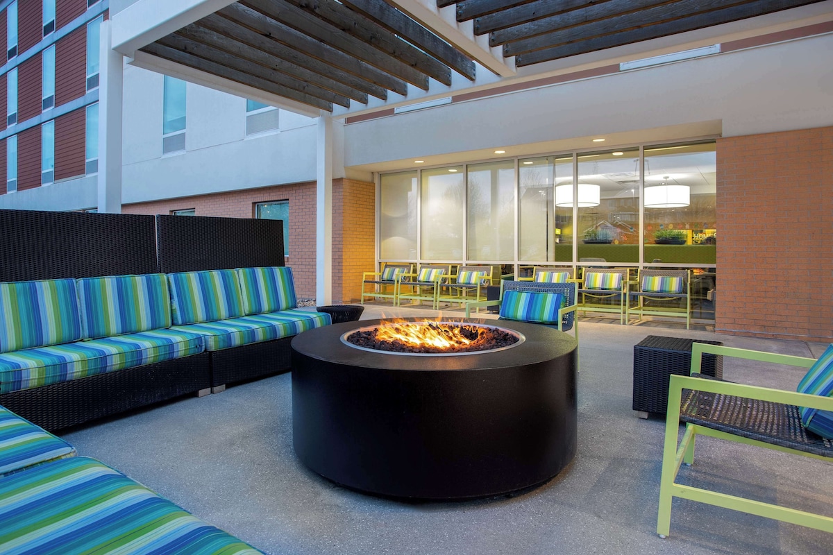 Home2 Suites by Hilton Omaha West, NE - Photo 1