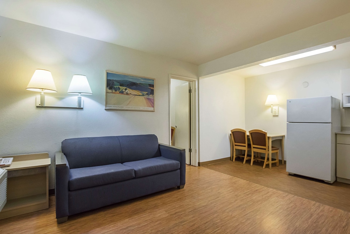 Motel 6 Rochester, MN - Photo 1