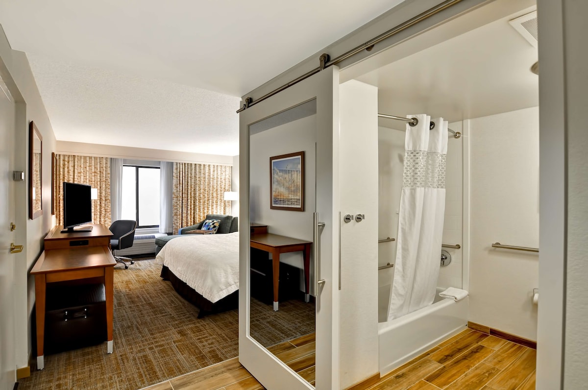Hampton Inn Boca Raton - Photo 1