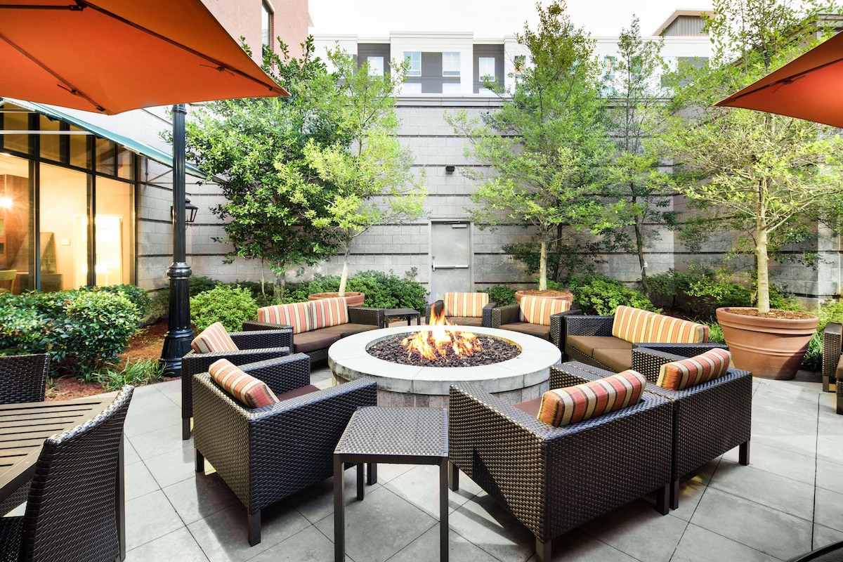 Hampton Inn & Suites Little Rock-Downtown - Photo 1
