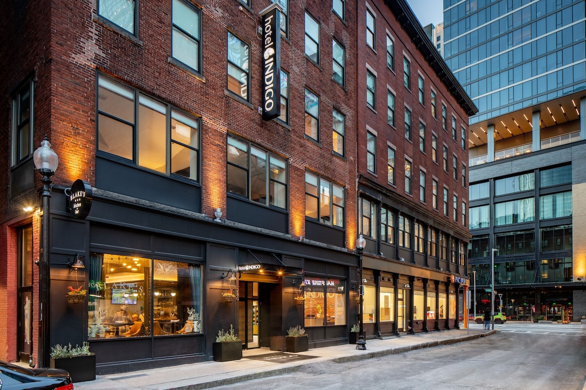 Hotel Indigo Boston Garden By IHG - Photo 1