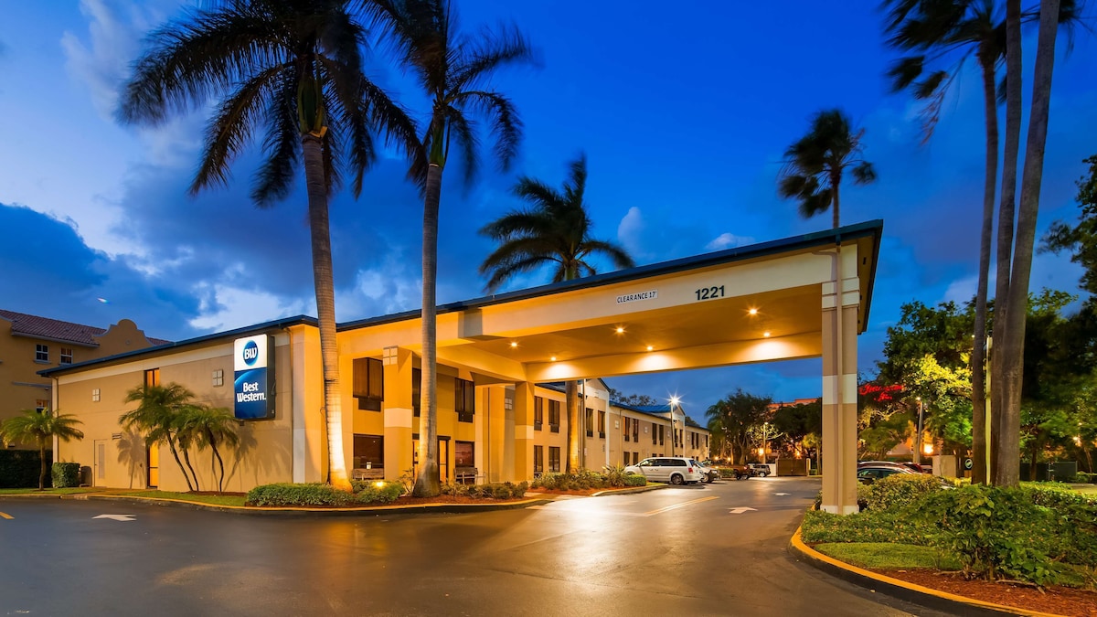 Best Western Fort Lauderdale Airport/Cruise Port - Photo 1