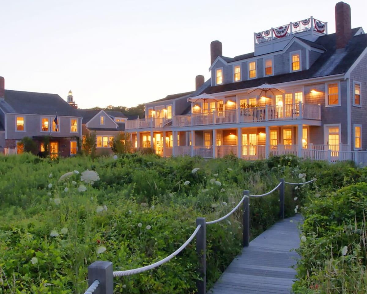 Harborview Nantucket - Photo 1