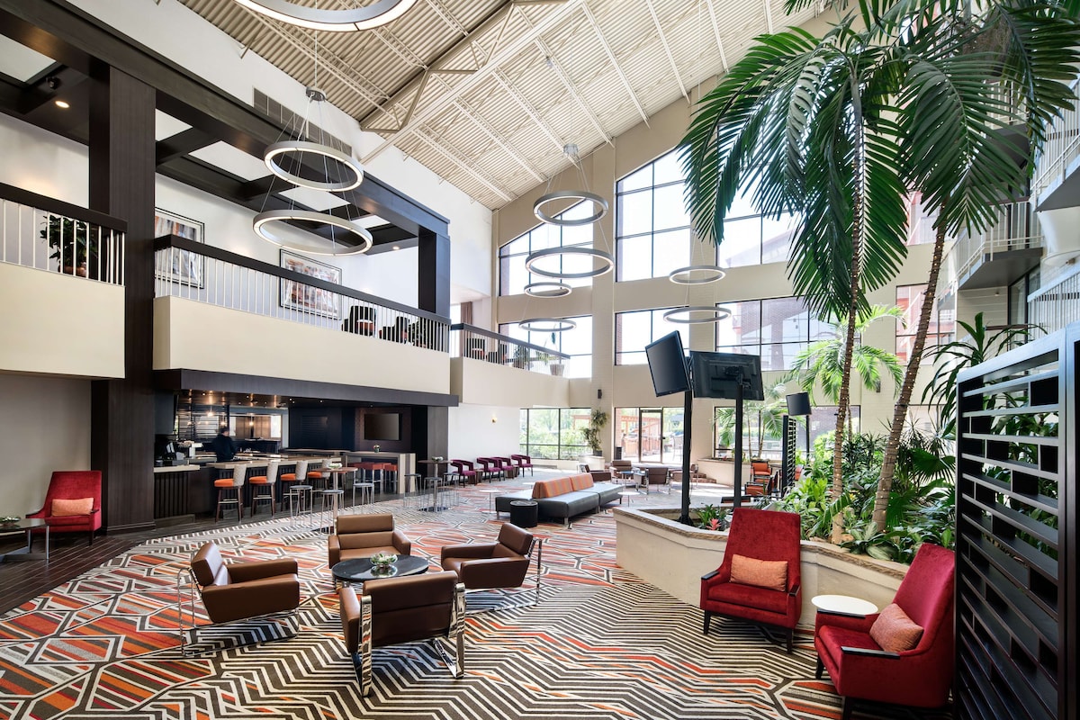 DoubleTree by Hilton Hotel Denver Tech Center - Photo 1