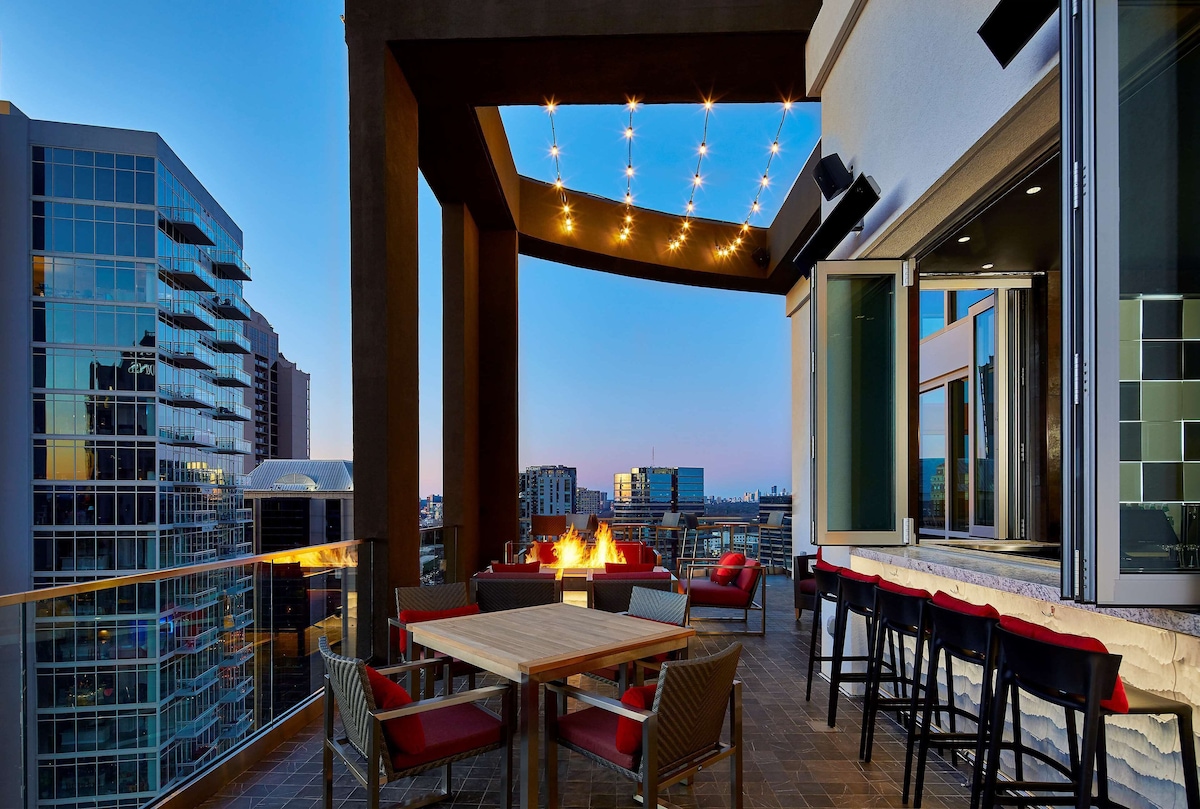 Hampton Inn & Suites Atlanta Midtown - Photo 1