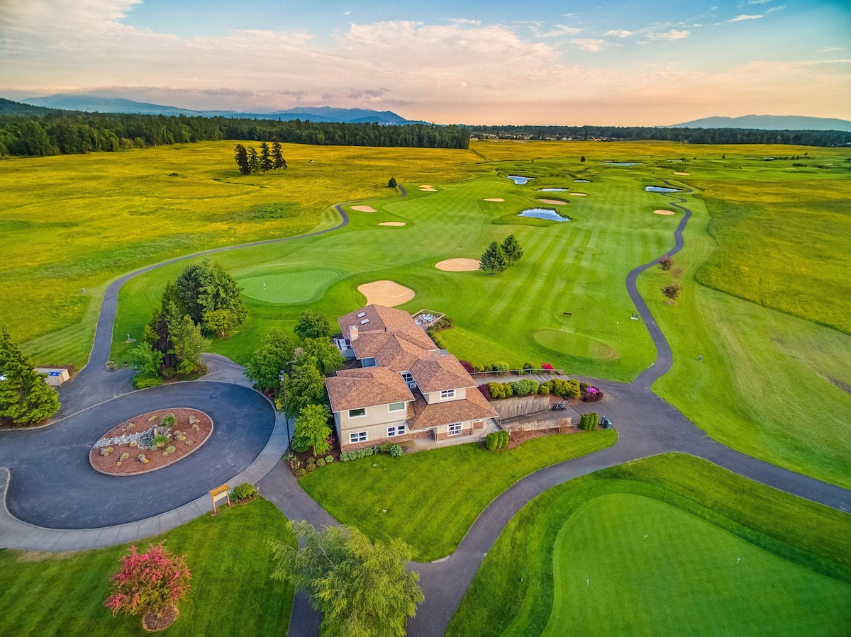 Holiday Inn Express Bellingham by IHG - Photo 1