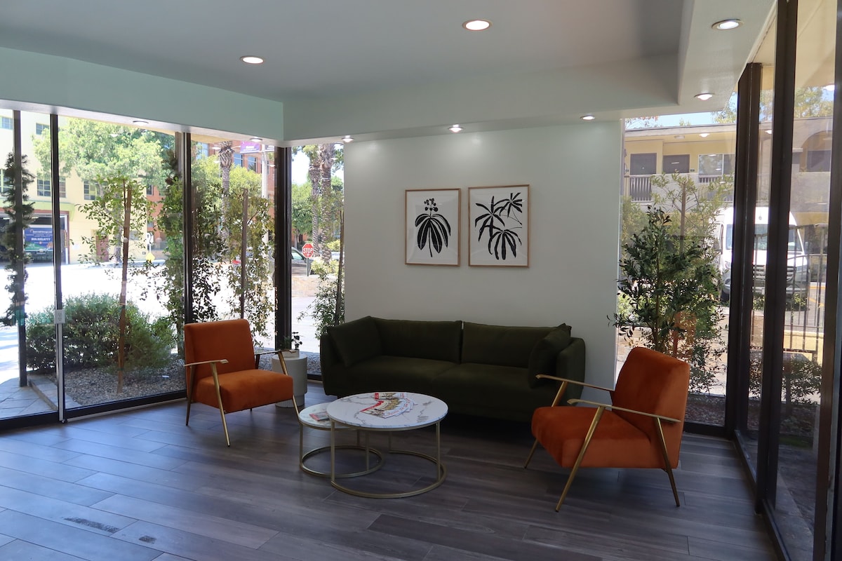 GreenTree Pasadena Inn - Photo 1