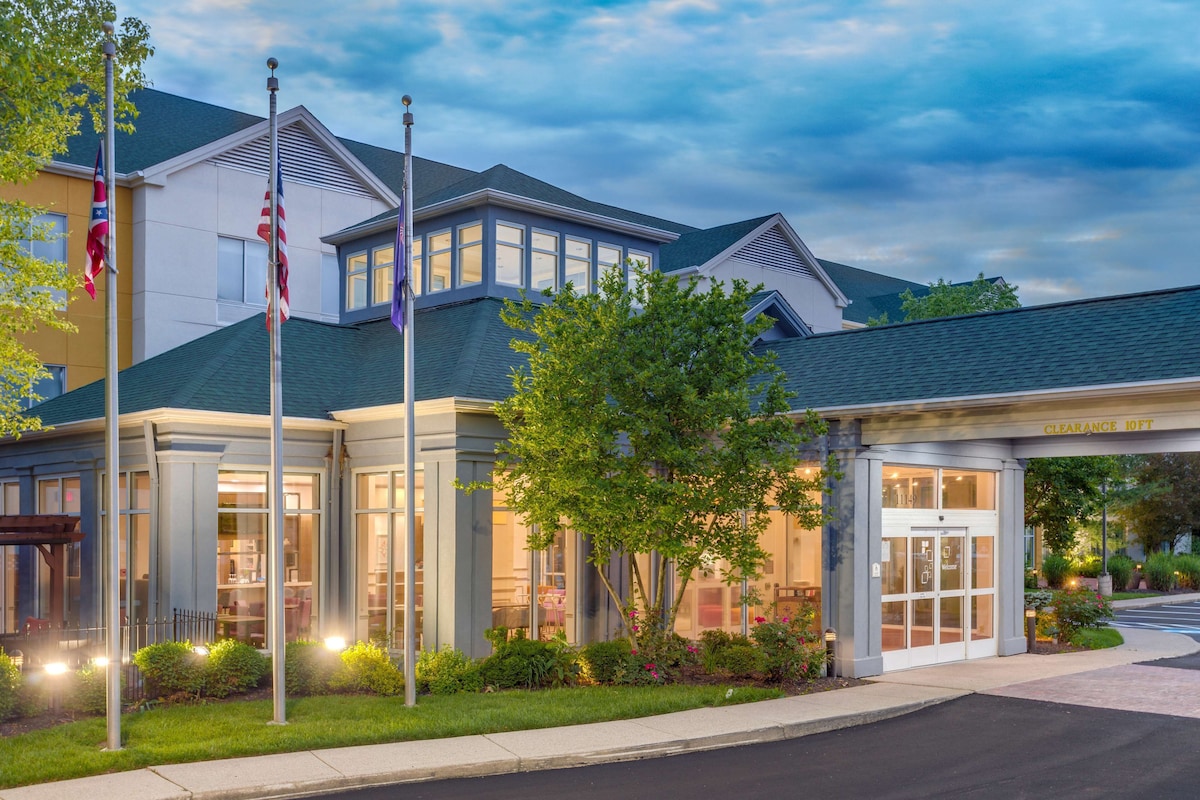 Hilton Garden Inn Cincinnati/Sharonville - Photo 1