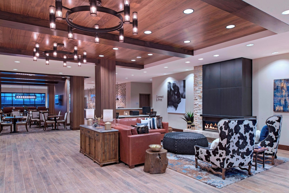 Fairfield Inn & Suites Cheyenne Southwest/Downtown Area - Photo 1