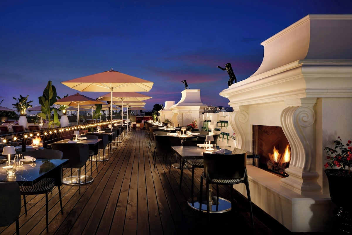 SLS Hotel, a Luxury Collection Hotel, Beverly Hills - Photo 1