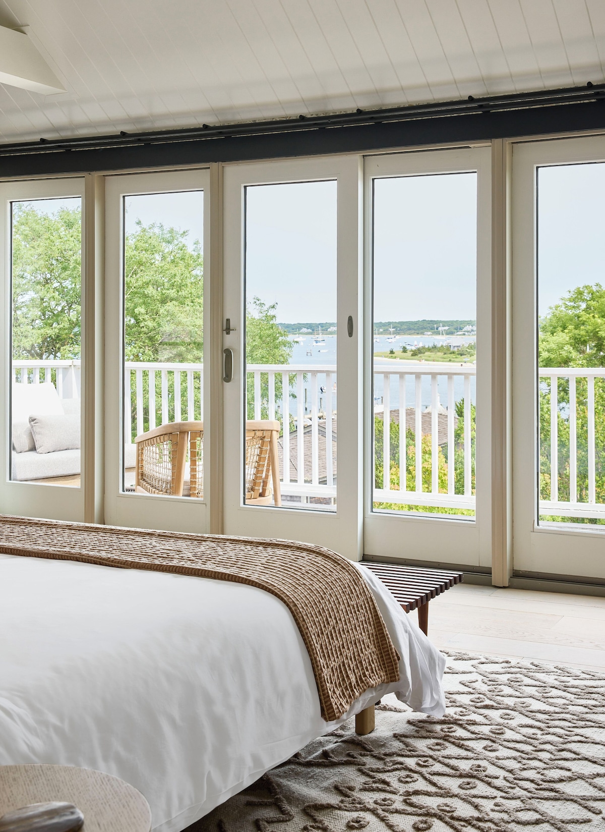 Faraway Martha's Vineyard - Photo 1