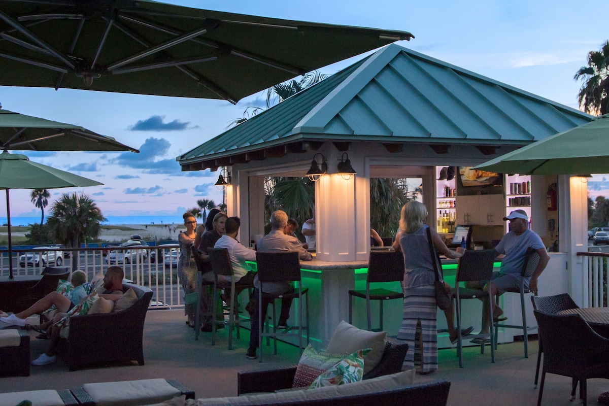 Treasure Island Hotel And Marina - Photo 1
