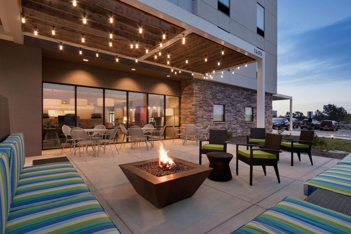 Home2 Suites by Hilton Denver/Highlands Ranch - Photo 1