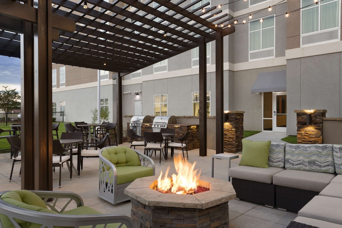 Homewood Suites By Hilton Mobile I-65/airport Blvd, Al - Photo 1