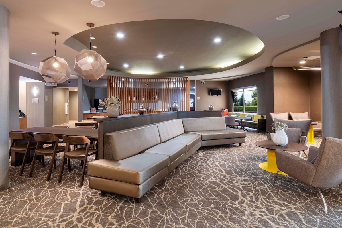 SpringHill Suites by Marriott Colorado Springs South - Photo 1