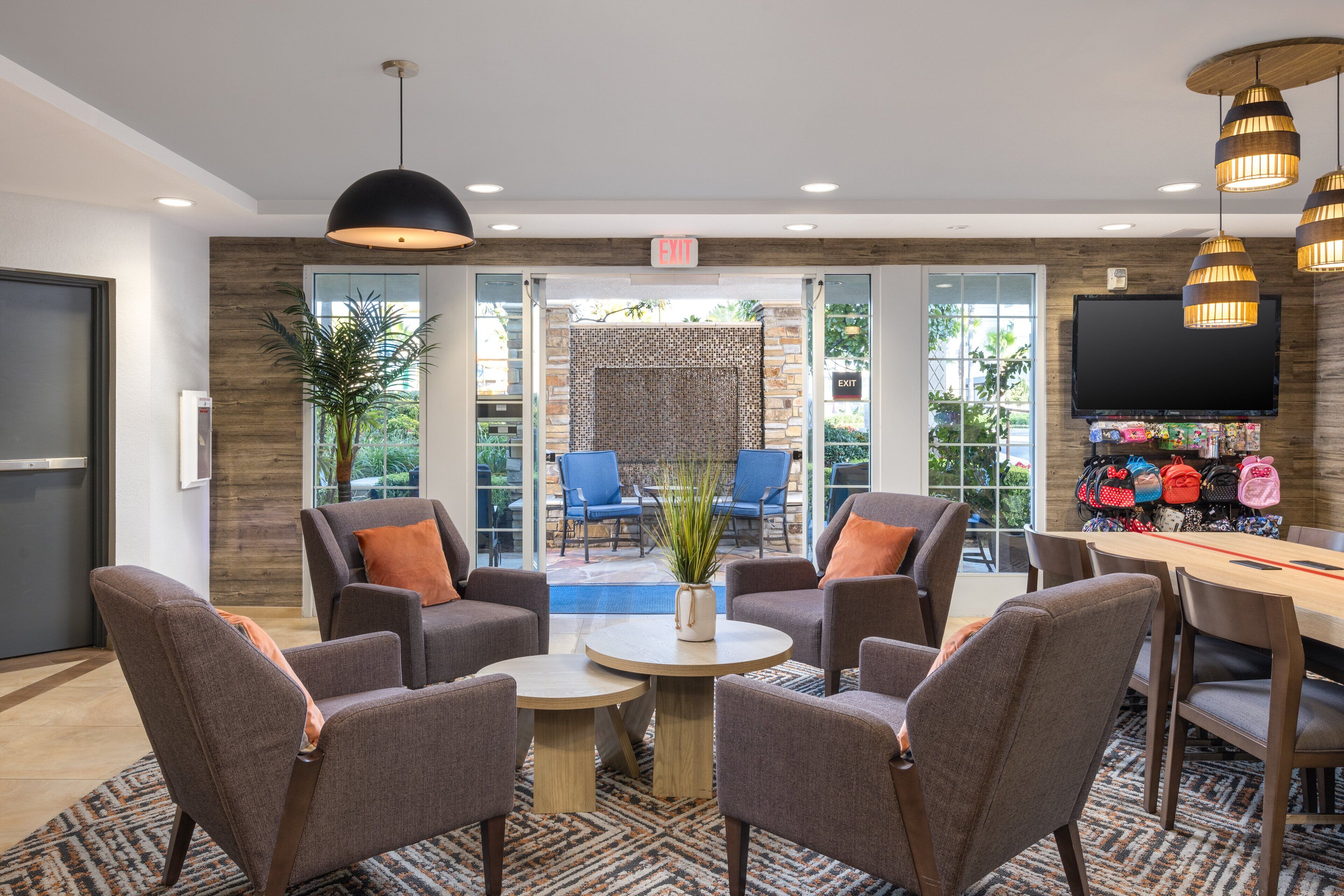 Candlewood Suites Anaheim - Resort Area by IHG - Photo 1