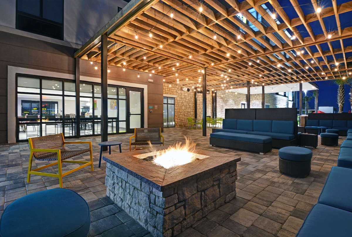Home2 Suites by Hilton Melbourne Viera - Photo 1