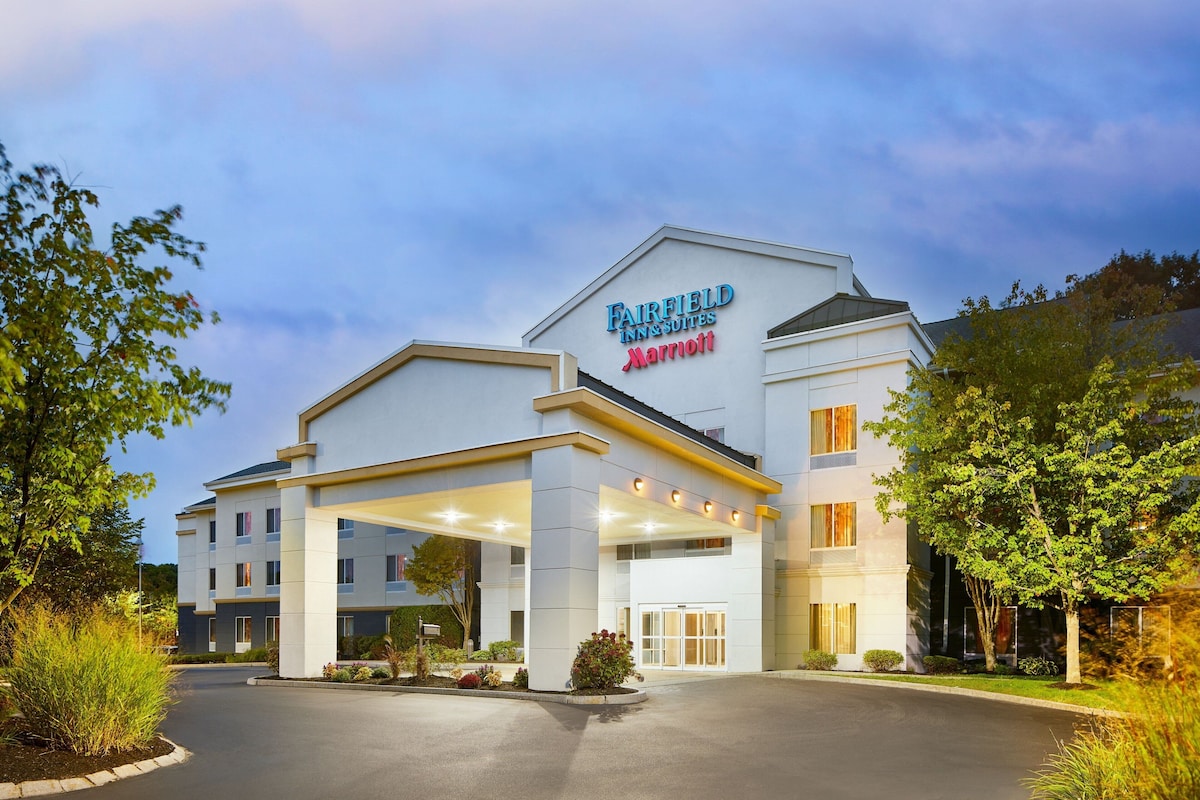 Fairfield Inn & Suites Worcester Auburn - Photo 1