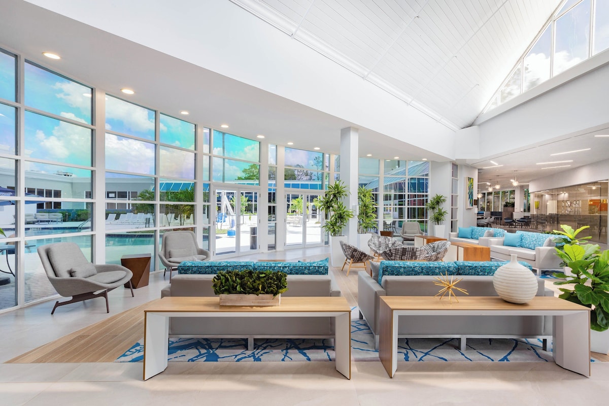 Holiday Inn Resort Kissimmee by the Parks by IHG - Photo 1