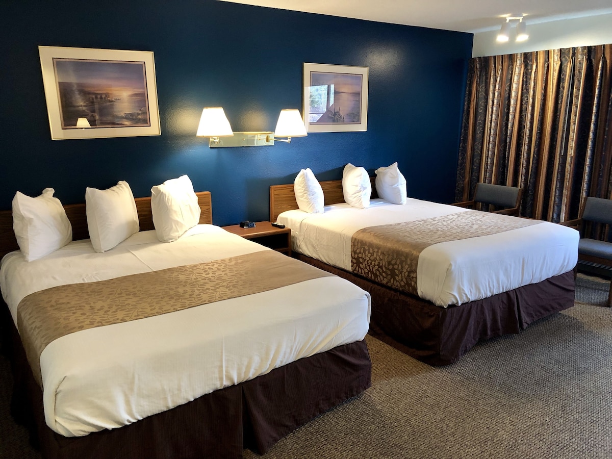 Golden Eagle Inn - Photo 1