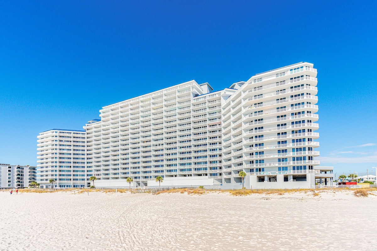 The Lighthouse Condominiums - Photo 1