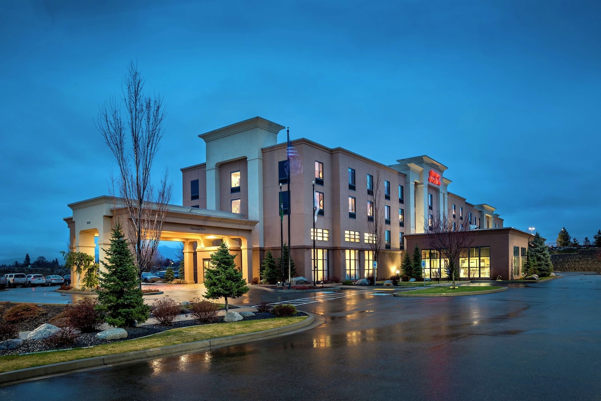 Hampton Inn & Suites Spokane Valley - Photo 1