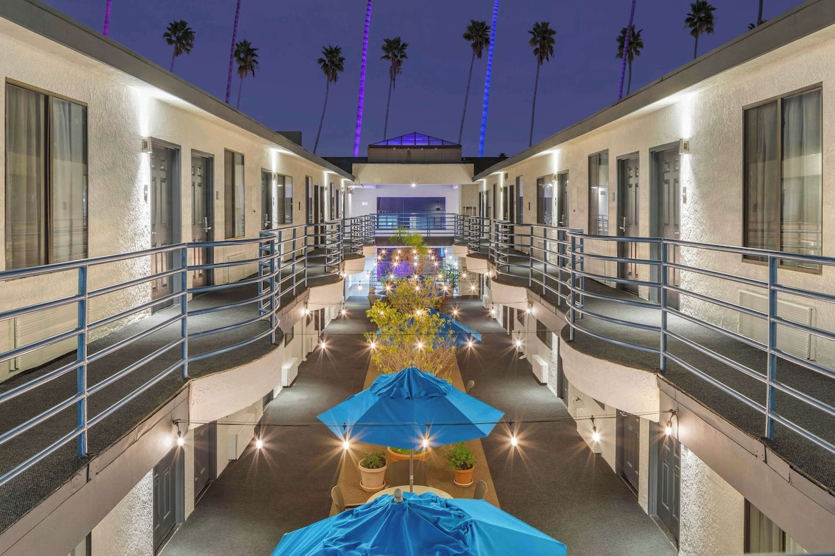 Comfort Inn Santa Monica - West Los Angeles - Photo 1
