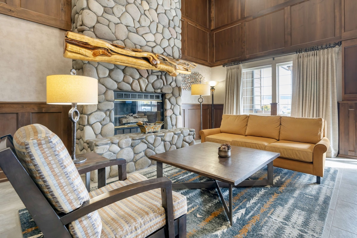 Best Western Bend North - Photo 1