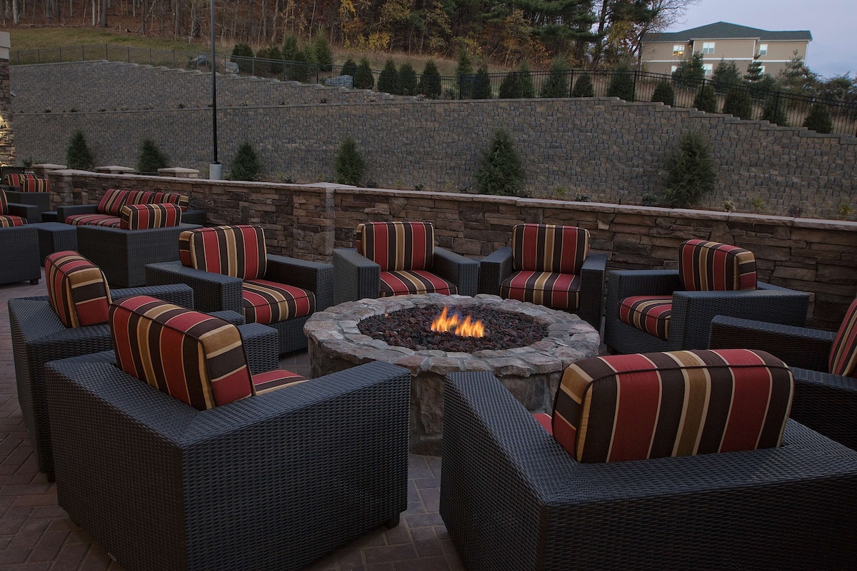 Hampton Inn & Suites Boone - Photo 1