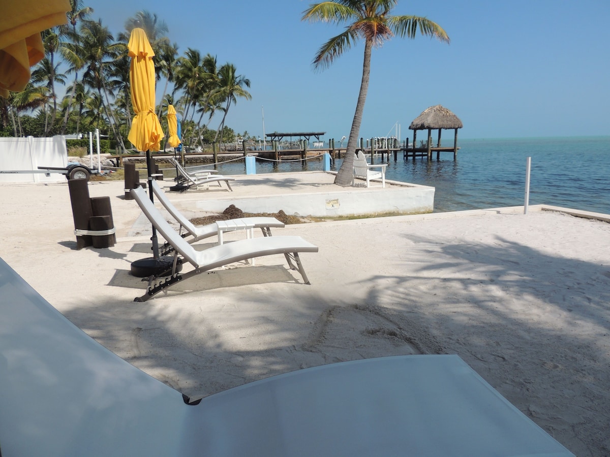 Sands of Islamorada Hotel - Photo 1