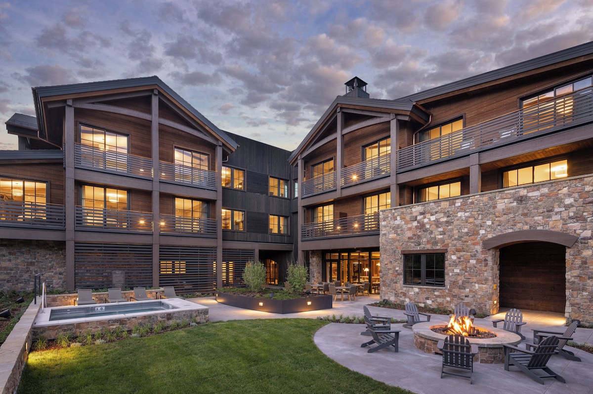 The Rusty Parrot Lodge And Spa - Photo 1
