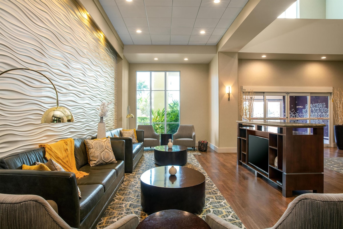 Hampton Inn & Suites Homestead Miami South - Photo 1