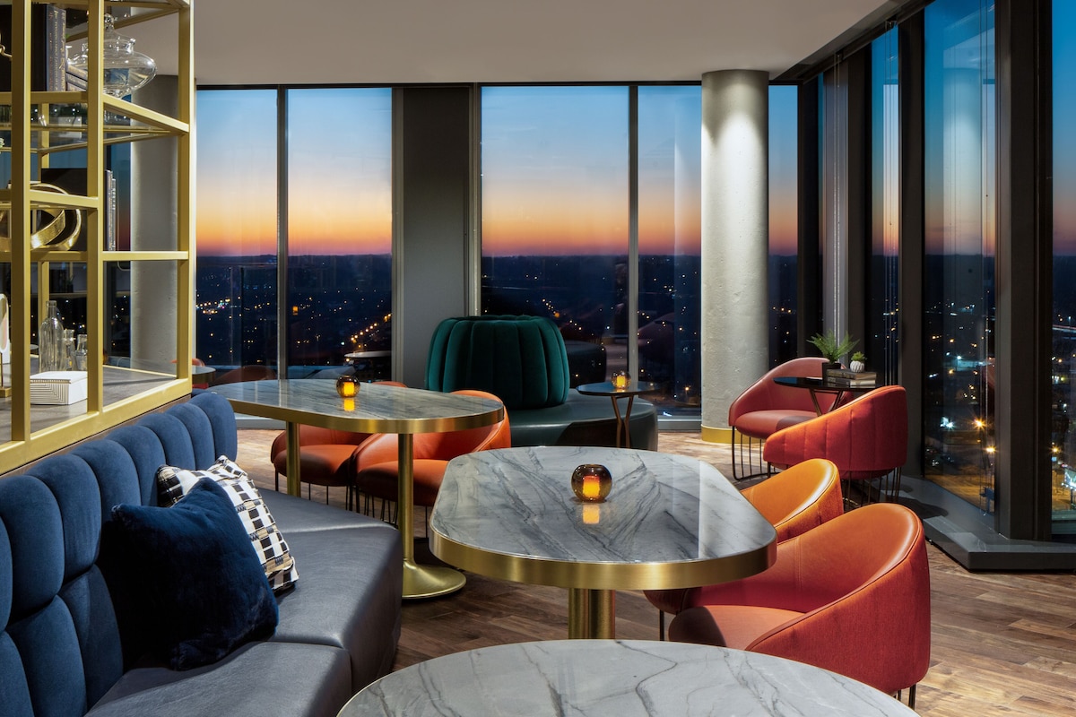 Amway Grand Plaza, Curio Collection by Hilton - Photo 1