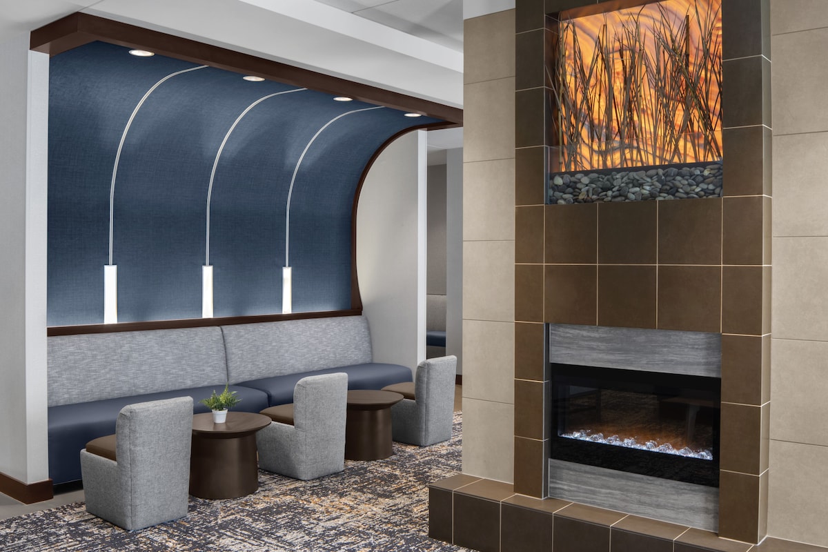 Hyatt Place Boston/Braintree - Photo 1